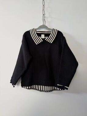 Striped Collar Black Sweater